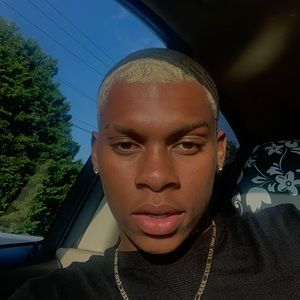 Meet your Posher, Jonathan